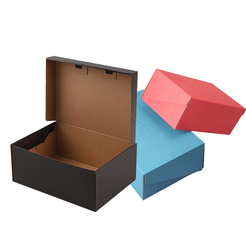 Hộp đựng giày bằng bìa cứng