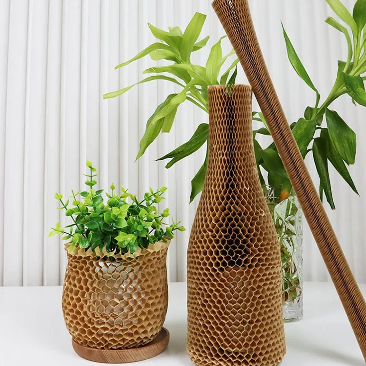 Tay áo giấy tổ ong thân thiện với môi trường