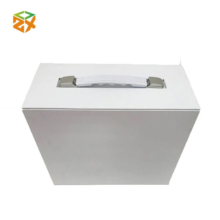 Hộp quà tặng bìa cứng màu trắng